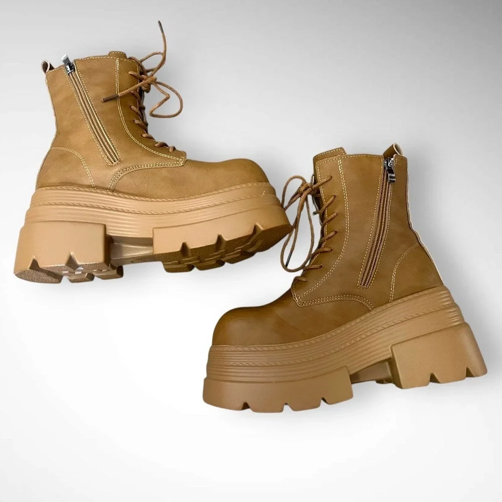 BRAND NEW Tan Faux Leather‎ Lace Up Platform Boots Size 5